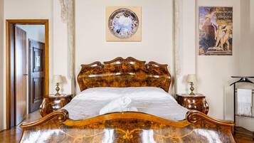 1 bedroom, iron/ironing board, travel cot, WiFi