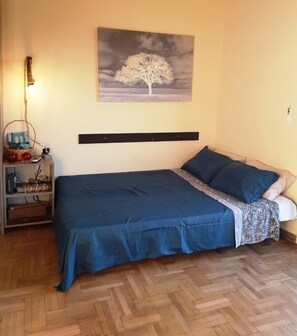 Desk, iron/ironing board, free WiFi, bed sheets