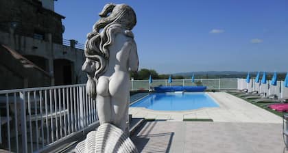 Antigua casa de labranza reformada con piscina climatizada