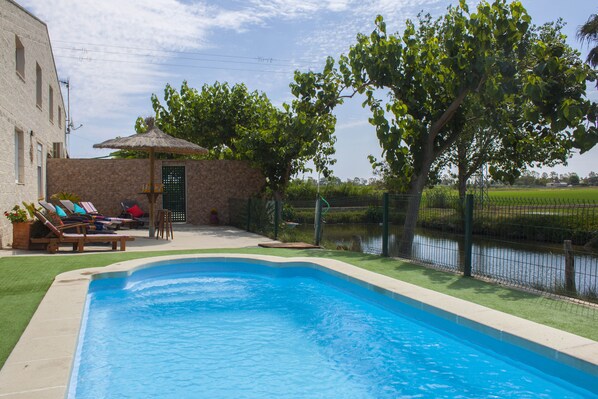 Outdoor pool - Self catering Paradise Ebro for 16 people (Deltebre)
