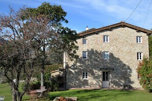Exterior - Casal di Mammoli - Il Forno (Lucca)