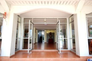 Interior entrance - Matini Amata (Phan Thong)
