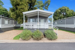 Front of property - BIG4 Ingenia Holidays Wagga Wagga (East Wagga Wagga)