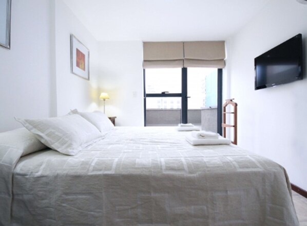 Perushuoneisto | Silitysrauta/-lauta, ilmainen Wi-Fi, vuodevaatteet