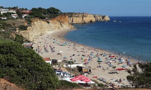 Beach nearby - Beautiful spacious fully air-conditioned 5 bed villa with private pool (Carvoeiro)