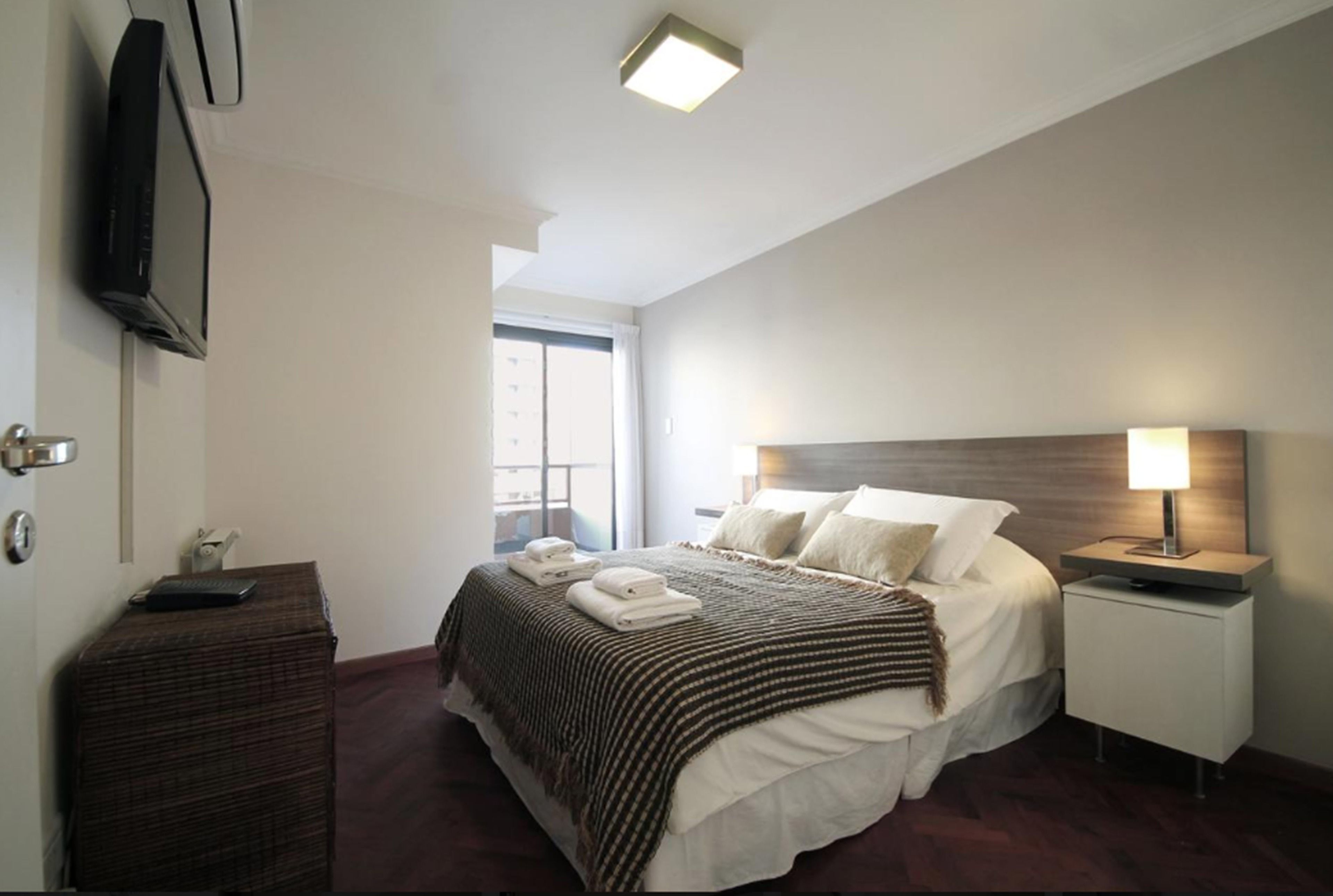 1 phòng ngủ, màn/rèm cản sáng, bàn ủi/dụng cụ ủi quần áo 