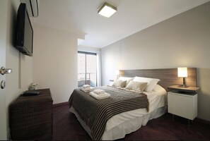 1 bedroom, blackout drapes, iron/ironing board, free WiFi - Bvd. Illia Flat MEC (Córdoba)