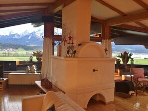 Interior - Luxury apartment in Kitzbühel, directly on the slopes, panoramic view (Oberndorf)