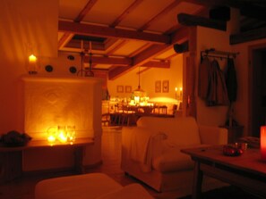 Interior - Luxury apartment in Kitzbühel, directly on the slopes, panoramic view (Oberndorf)