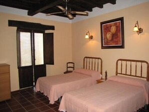 5 bedrooms, in-room safe, iron/ironing board, travel cot