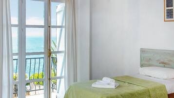 3 chambres, lit parapluie, Wi-Fi gratuit, draps fournis