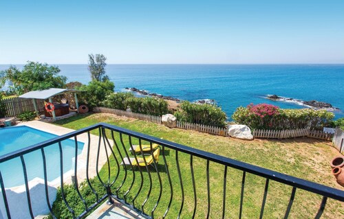 Gorgeous home in Pomos