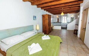 3 chambres, lit de bébé portatif, accès au Wi-Fi (inclus)