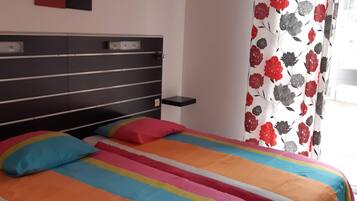 1 Schlafzimmer, Bügeleisen/Bügelbrett, Reisekinderbett, WLAN