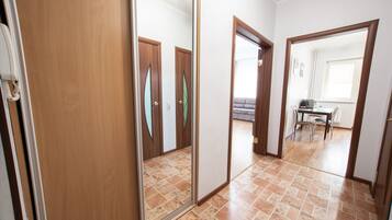 Business-Apartment | 2 Schlafzimmer, individuell dekoriert, individuell eingerichtet