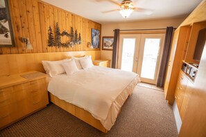 1 chambre, fer et planche à repasser, accès au Wi-Fi (inclus)