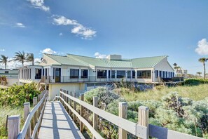 Exterior - Ocean Front Community- Ocean Village at South Hutchinson Island- Treasure Coast (Fort Pierce)