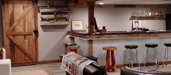 Pet Friendly, Scenic, Eureka, St Louis, Nurse, Insurance, Contractor spec. rates