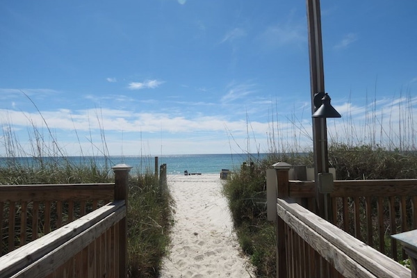 Pathway to the beach!