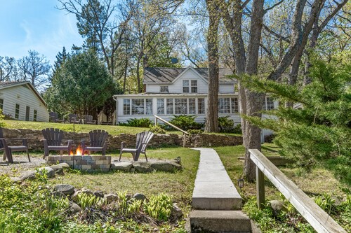 Relax at this Hidden Treasure on the Shore of Green Lake WI