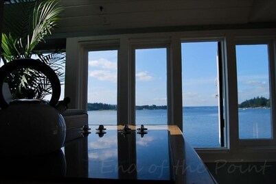 End of the Point - Cottage         
- - BOOK NOW FOR THE 2026 WORLD CUP - -