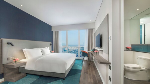 In-room safe, soundproofing, iron/ironing board, free WiFi