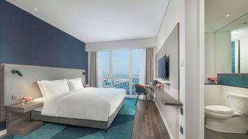 In-room safe, soundproofing, iron/ironing board, free WiFi