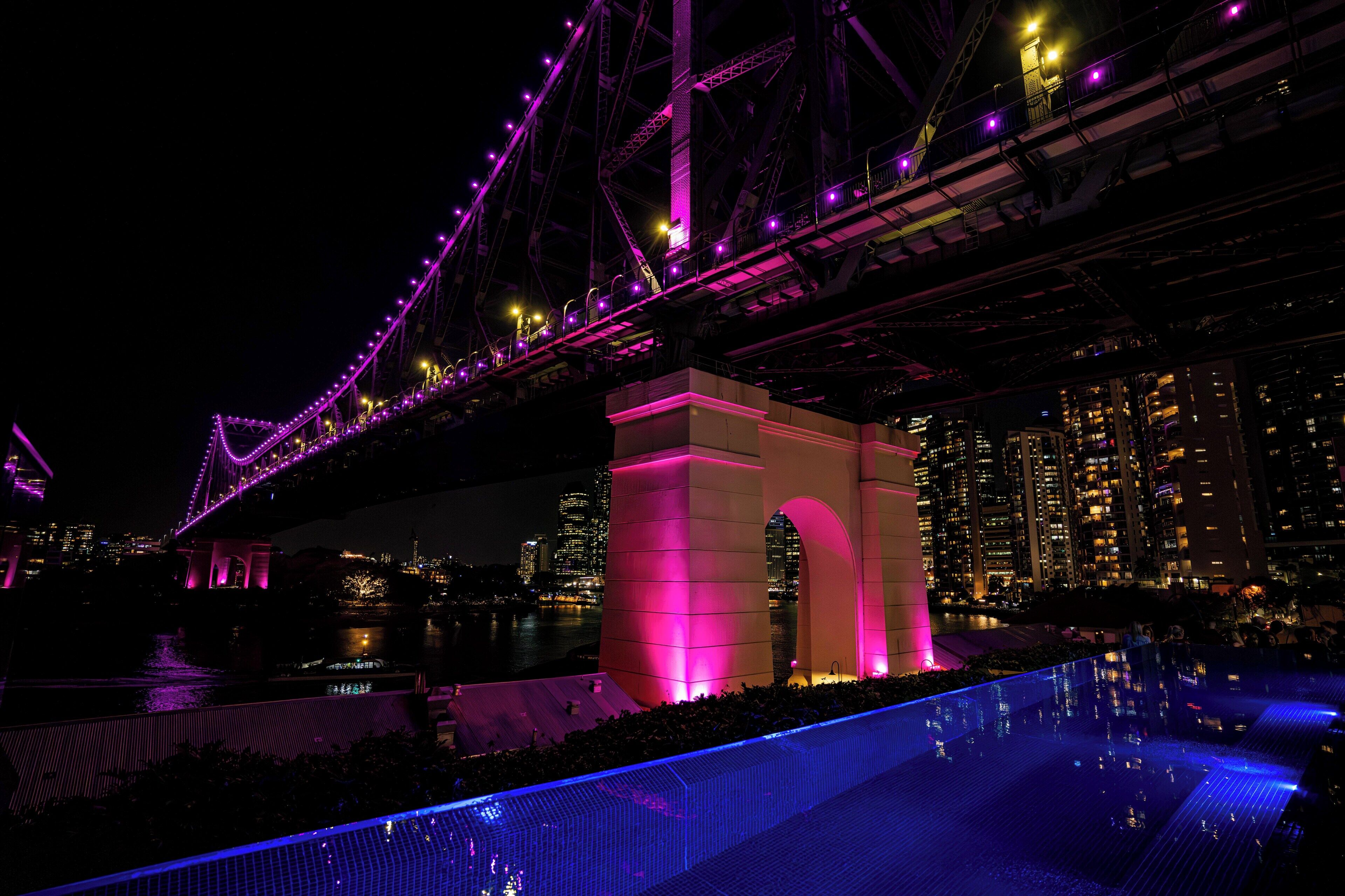 outdoor pool, open 6:00 am to 9:00 pm, pool umbrellas, pool loungers