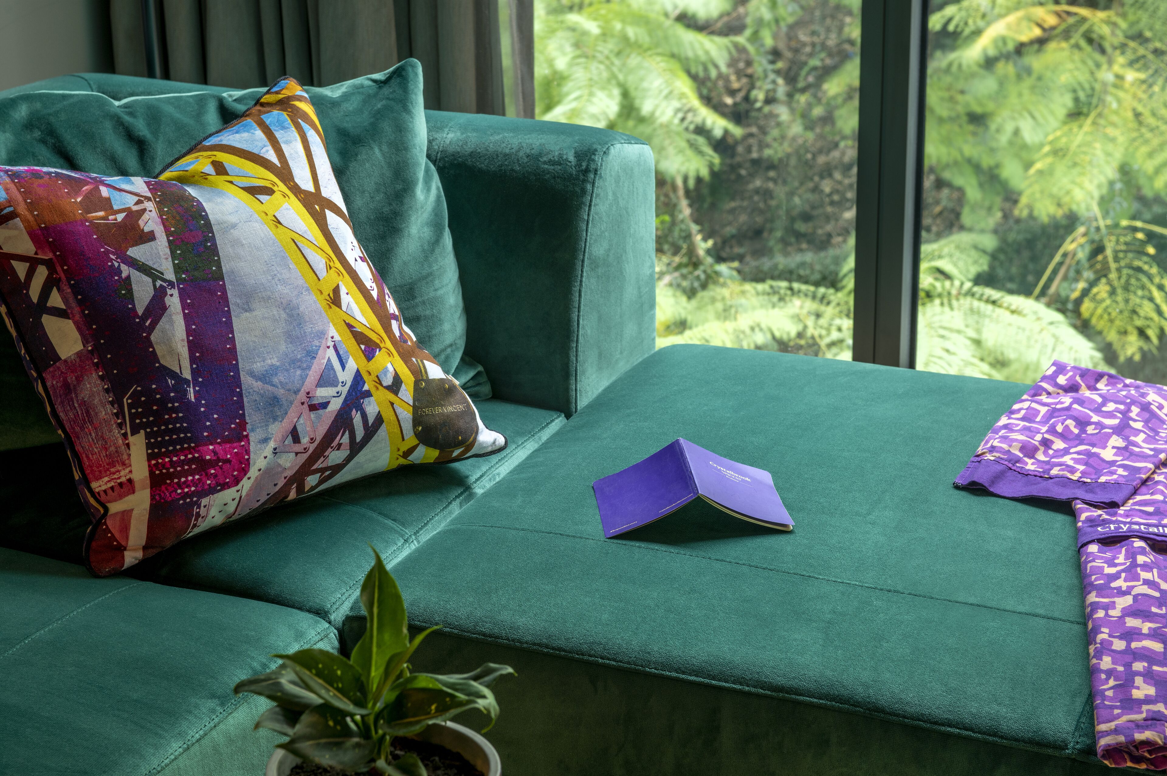 nature wall | premium bedding, minibar, in-room safe, desk