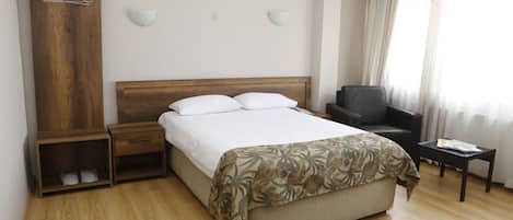 Standard Twin Room, 1 Bedroom, Non Smoking, City View