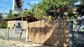 Entrada de la propiedad