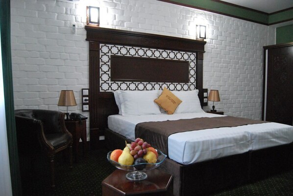 Double Room, 1 Double Bed