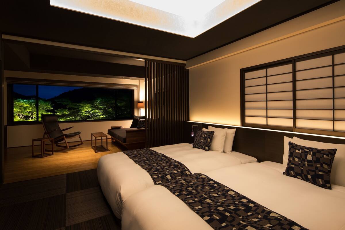 Ropa de cama de alta calidad y minibar