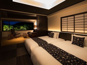 Ropa de cama de alta calidad y minibar 