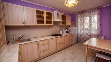 Apartment, Non Smoking | Soundproofing, iron/ironing board, free WiFi, bed sheets