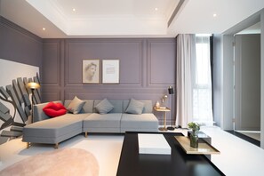 Habitación doble Prestigio | Ropa de cama de alta calidad, edredón y minibar 