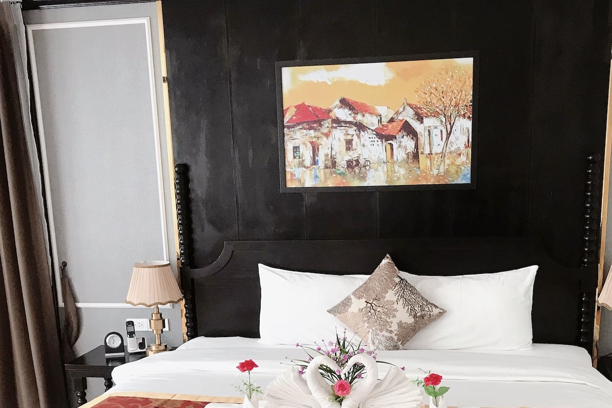 In-room safe, blackout drapes, free WiFi, bed sheets