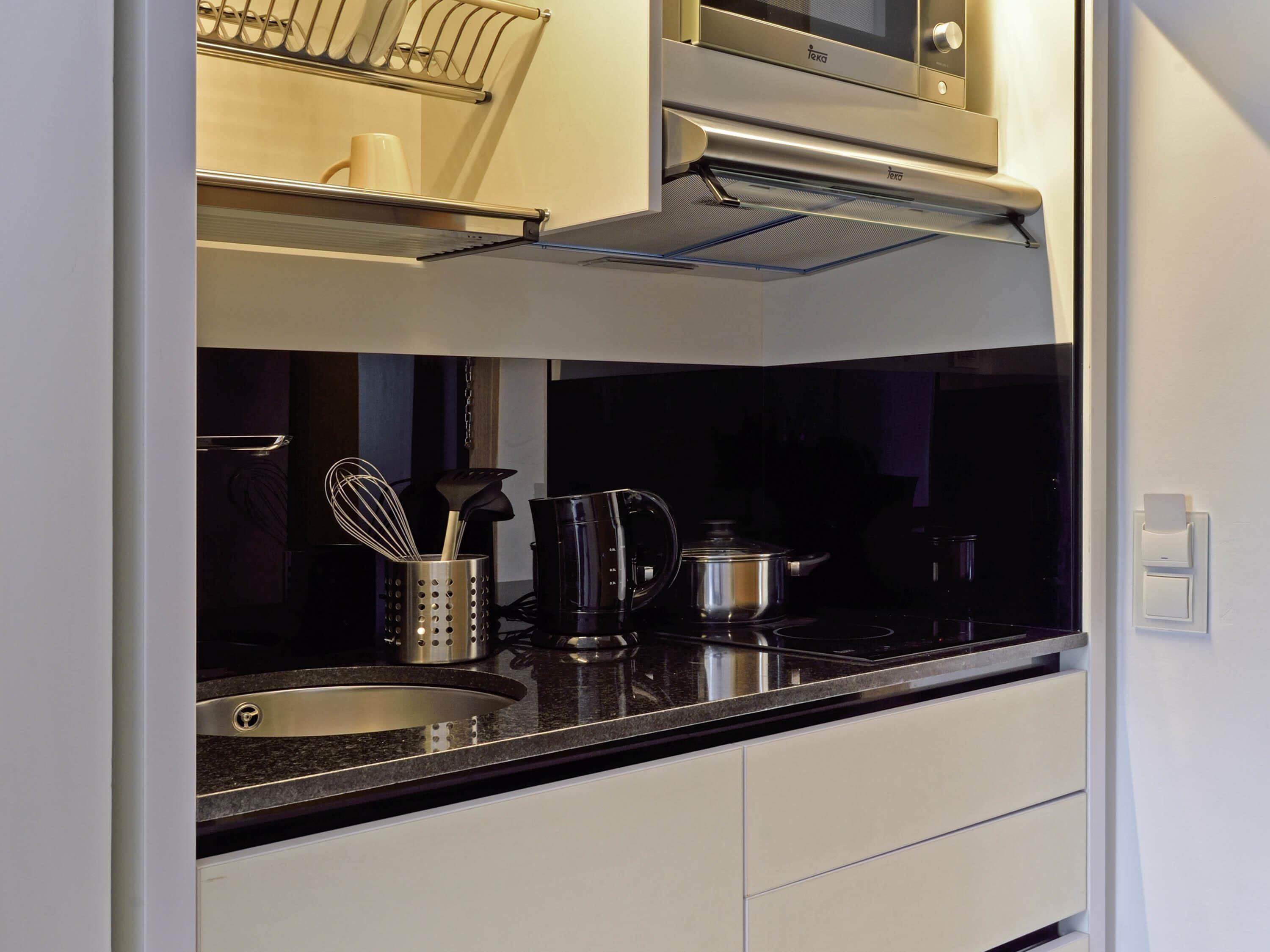 Studio, 1 Double Bed | In-room safe, desk, soundproofing, free WiFi