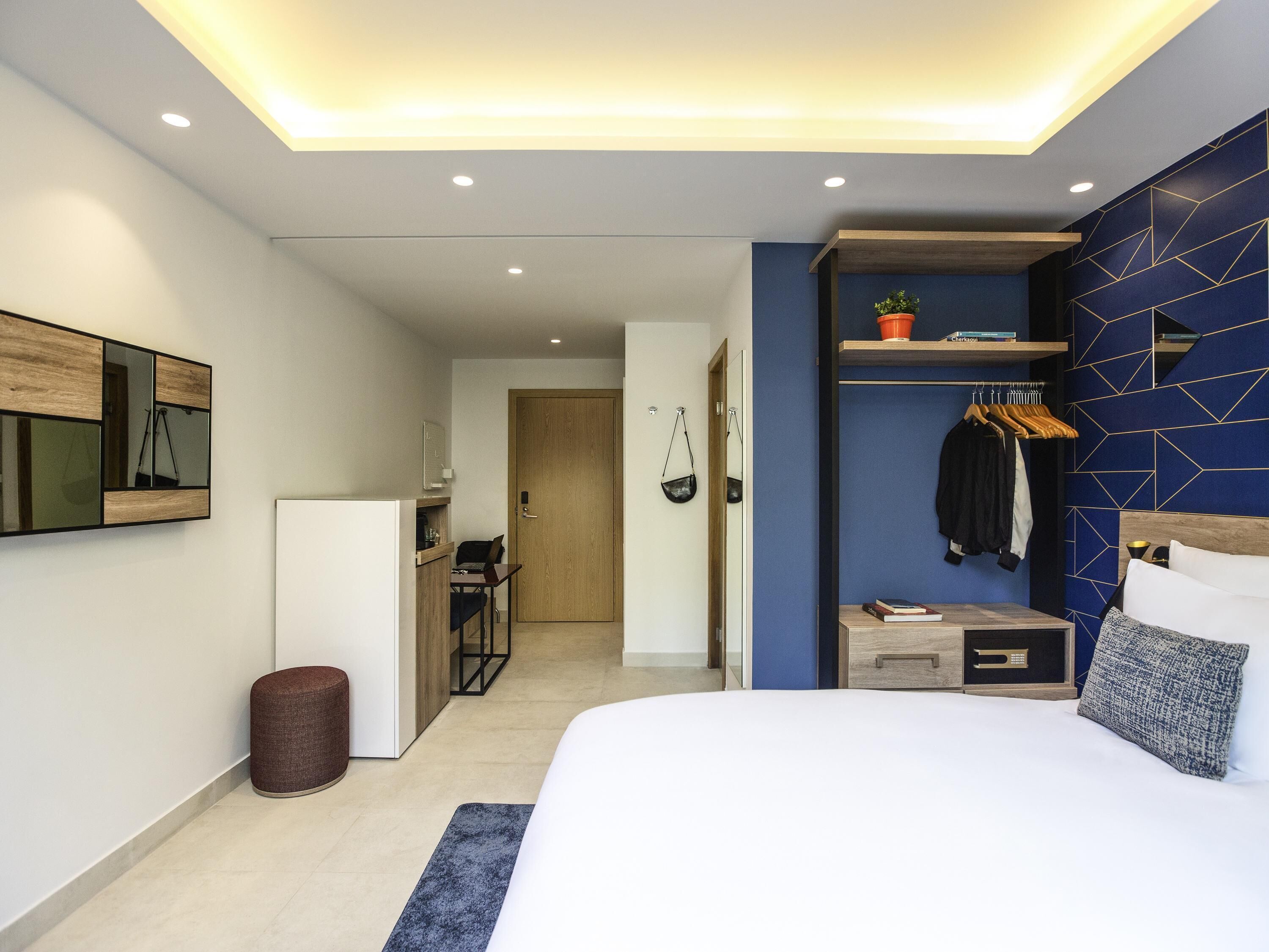 In-room safe, desk, soundproofing, free WiFi