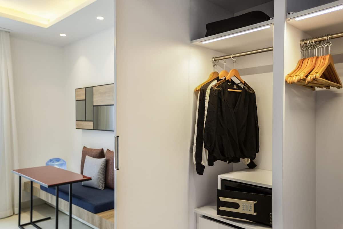 In-room safe, desk, soundproofing, free WiFi