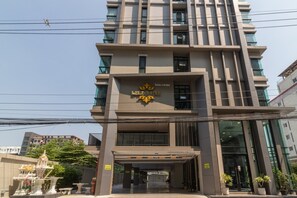 Exterior - Casa Luxe Hotel and Resident (Bangkok)