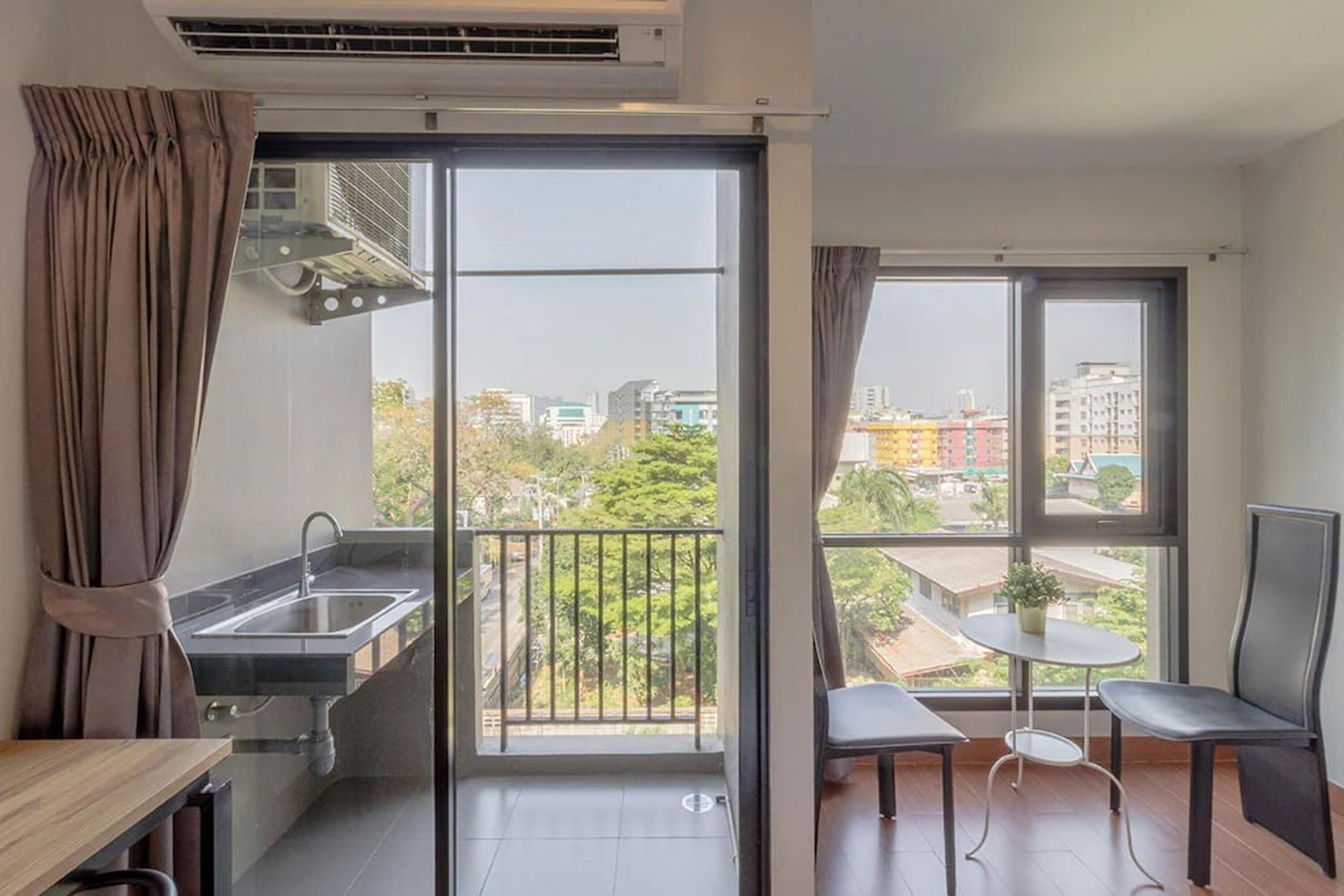 family double room, 2 queen beds | 1 bedroom, desk, blackout curtains, free wifi