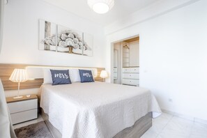 2 bedrooms, desk, iron/ironing board, WiFi - My Place @ Faro Ria Views (Faro)