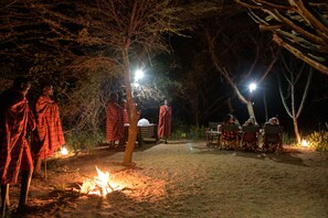 Breakfast, lunch, dinner served; local and international cuisine  - Maji Moto Maasai Cultural Camp (Maji Moto)