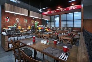 Restaurant - NEO+ Waru Sidoarjo by Aston (Sidoarjo)