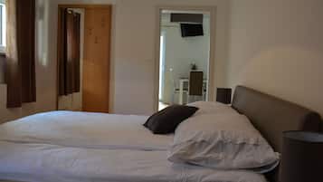 Apartment (Ariel) | 1 bedroom, iron/ironing board, free WiFi, bed sheets