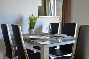 Apartment (Belle) | In-room dining - Guest House Zevnik (Brezice)