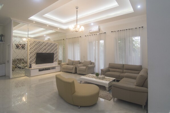 Lobby sitting area - Royal Homy Syariah (Depok)