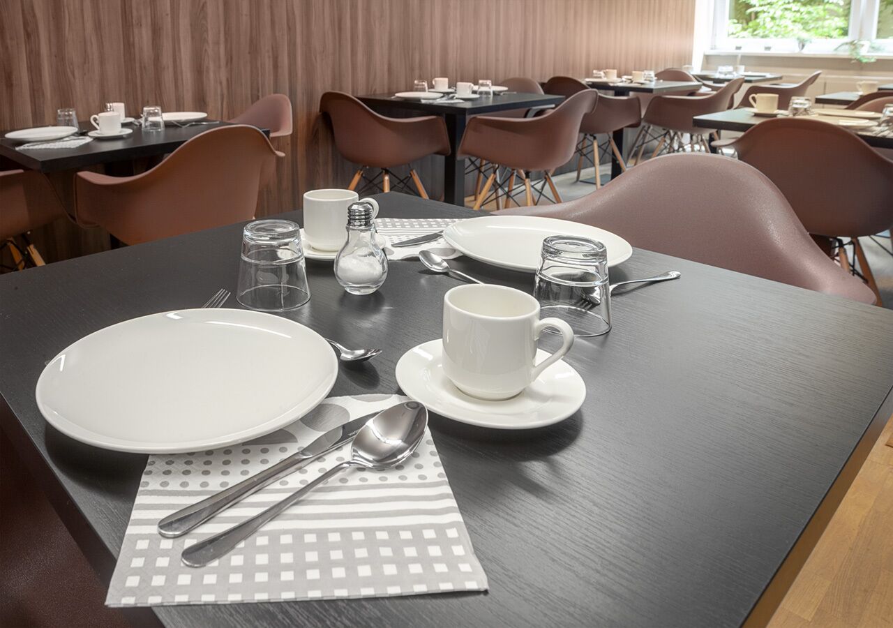 daily buffet breakfast (eur 6 per person)