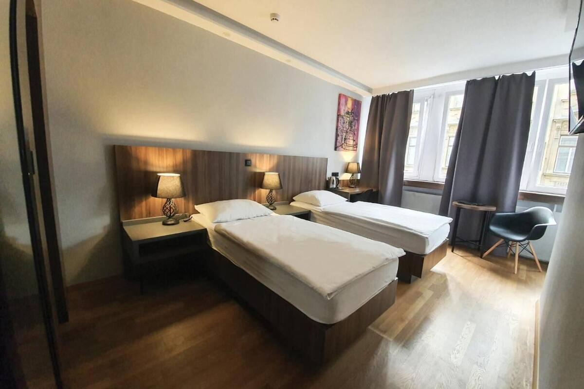 in-room safe, desk, soundproofing, iron/ironing board